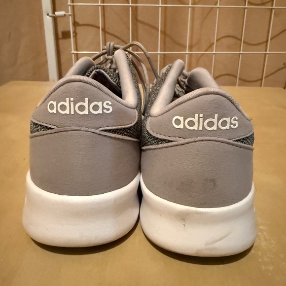 ✨ Adidas Women’s Memory Foam Sneakers – Gray – Size 9 – Like New ✨ - Picture 4 of 7